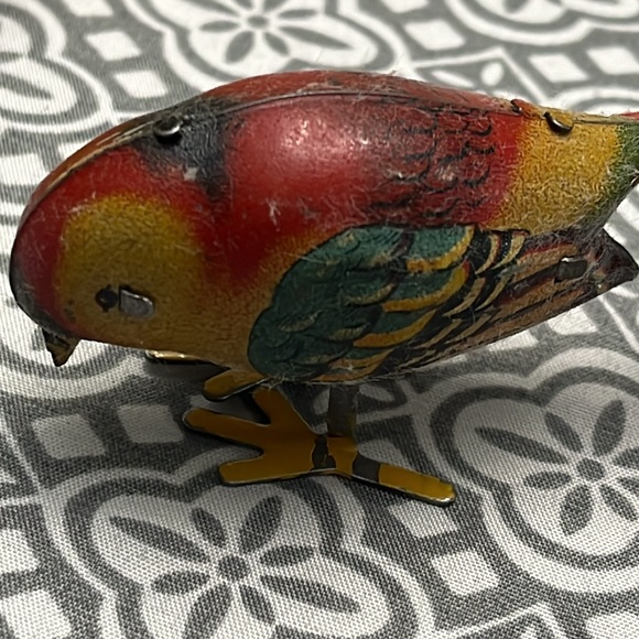Antique (1930’s) DRGM German Tin Clockwork Bird with key still works!!! - Picture 4 of 9